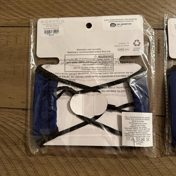 DBZ Dragon Ball Z Super CAPSULE CORP Face Mask Bioworld Bulma Trunks Vegeta Goku - Picture 2 of 2